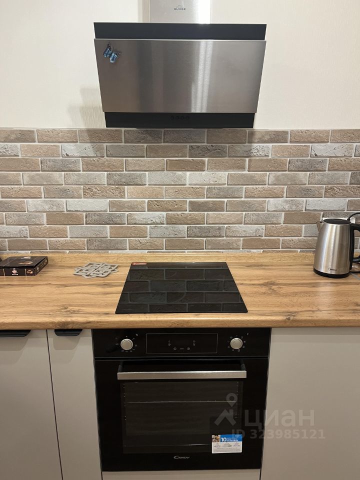 Аренда 1-комн квартиры на вторичном рынке Мирный пгт, улица Академика Северина, 10