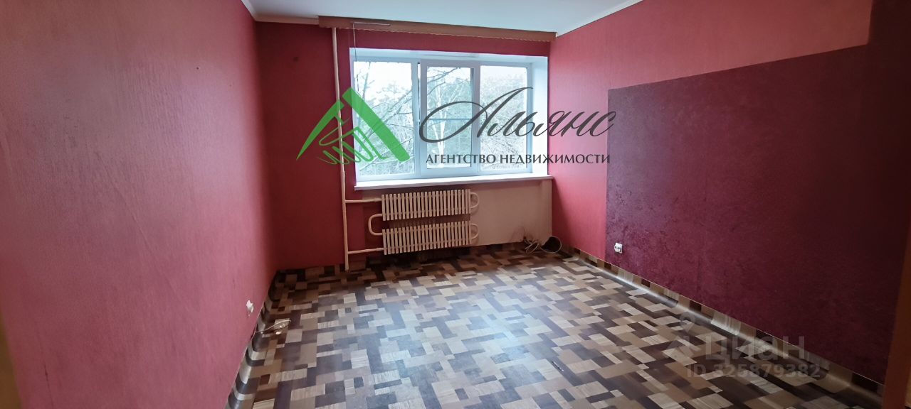Продажа 1-комн квартиры на вторичном рынке Сосновый Бор, Сибирская улица,  д. 2