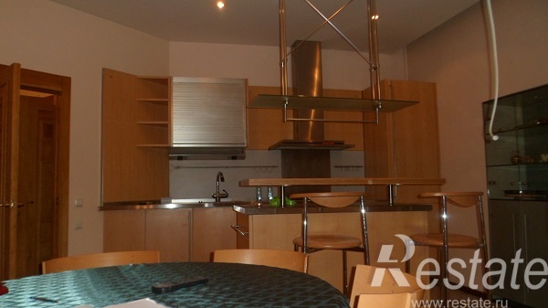 Продажа 3-комн квартиры на вторичном рынке угол между Каменноостровский пр-кт и Графтио ул,  д. 67