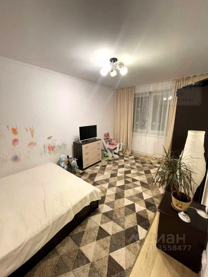 Продажа 1-комн квартиры на вторичном рынке пос. Бугры, бульвар Воронцовский, 9к2