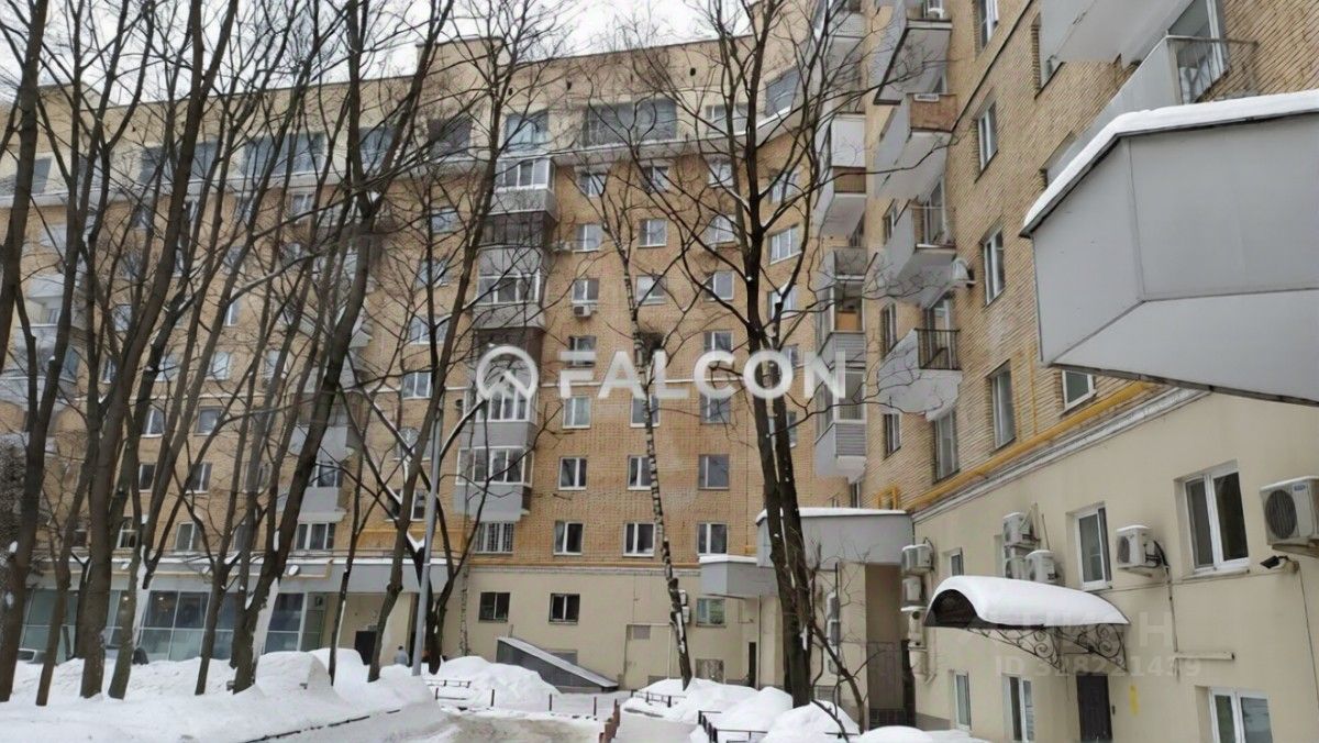 Продажа 2-комн квартиры на вторичном рынке Брянская улица, 2