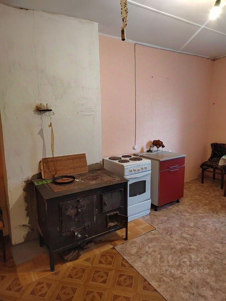 Продажа 3-комн квартиры на вторичном рынке с. Паша, переулок Школьный, 3Б