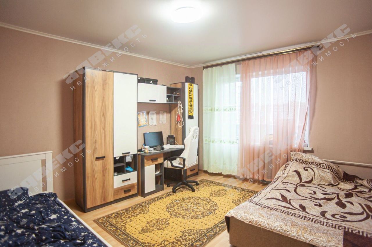 Продажа 5-комн квартиры на вторичном рынке пос. Шушары, Московское шоссе, 246