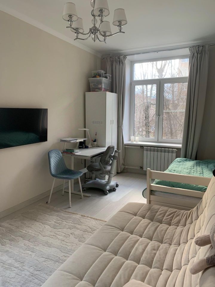 Продажа 2-комн квартиры на вторичном рынке улица Юных Ленинцев, 18К1