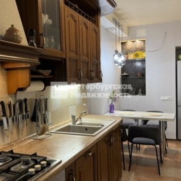 Продажа 4-комн квартиры на вторичном рынке Думская улица,  д. 5/22