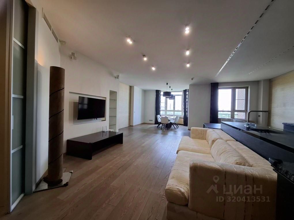 Продажа 4-комн квартиры на вторичном рынке Минская улица, 1ГК2