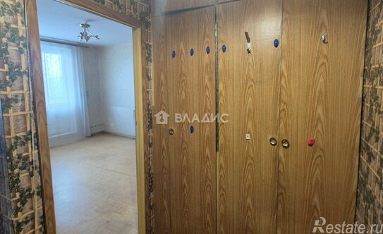 Продажа 1-комн квартиры на вторичном рынке улица Лескова,  д. 28 к1