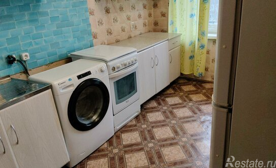 Продажа 2-комн квартиры на вторичном рынке Стойкости ул,  д. 14