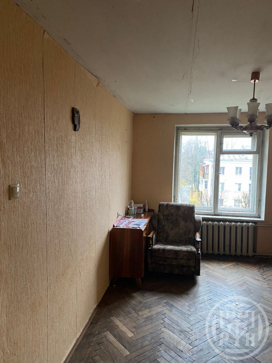 Продажа 2-комн квартиры на вторичном рынке Пушкин г., Ленинградская ул. ,  д. 57