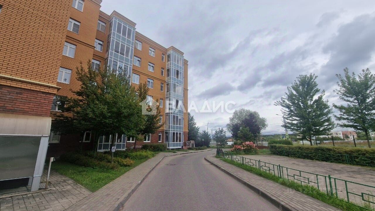 Аренда 3-комн квартиры на вторичном рынке Заречье пгт, улица Тихая, 26к4