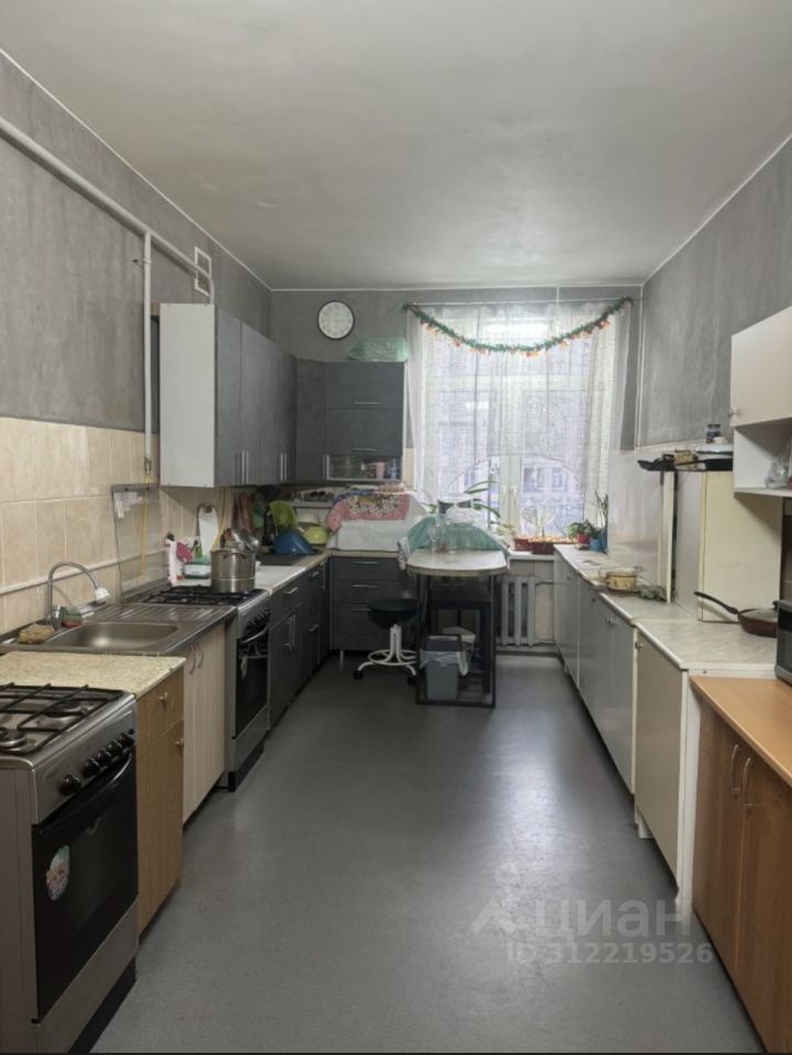 Продажа комнаты Большеохтинский проспект, 22к1