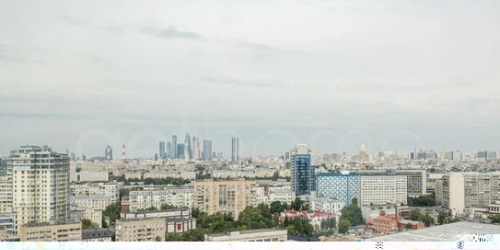 4-комн квартира улица Доватора,  д. 3