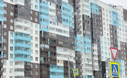 Продажа 2-комн квартиры на вторичном рынке Верхне-Каменская улица,  д. 9 к1