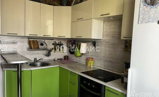 Продажа 1-комн квартиры на вторичном рынке улица Маршала Казакова,  д. 68 к1