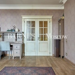 Продажа 4-комн квартиры на вторичном рынке Чапаевский переулок,  д. 3