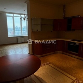 Продажа 5-комн квартиры на вторичном рынке улица Маршала Соколовского