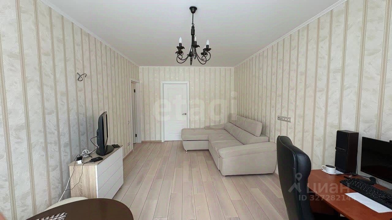 Продажа 2-комн квартиры на вторичном рынке улица Бестужевых, 25А