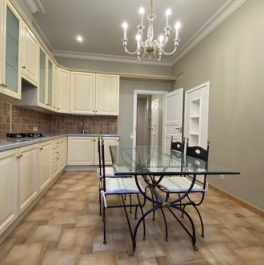 Аренда 5-комн квартиры на вторичном рынке Ордынка Б. ул,  д. 67