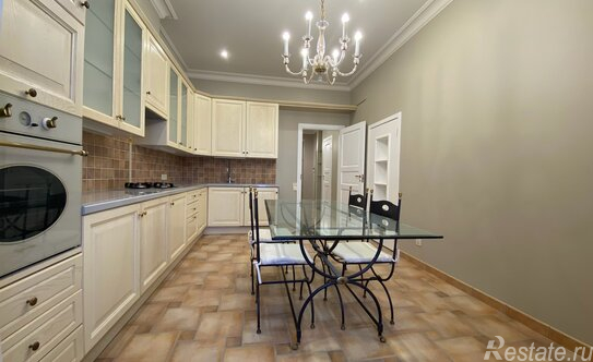 Аренда 5-комн квартиры на вторичном рынке Ордынка Б. ул,  д. 67