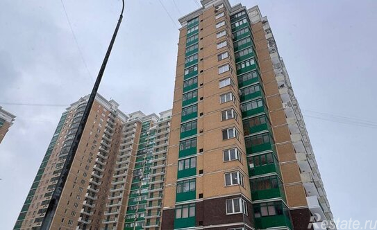 Продажа 2-комн квартиры на вторичном рынке Ягодная улица,  д. 8 к1