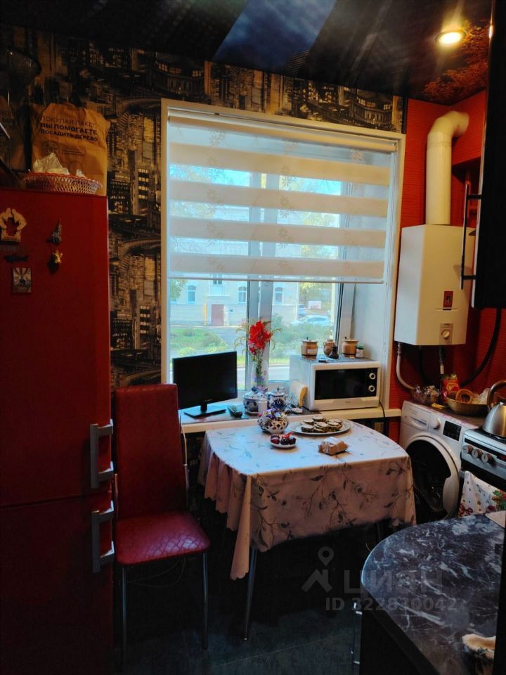 Продажа 2-комн квартиры на вторичном рынке Пушкин, Саперная улица, 10а