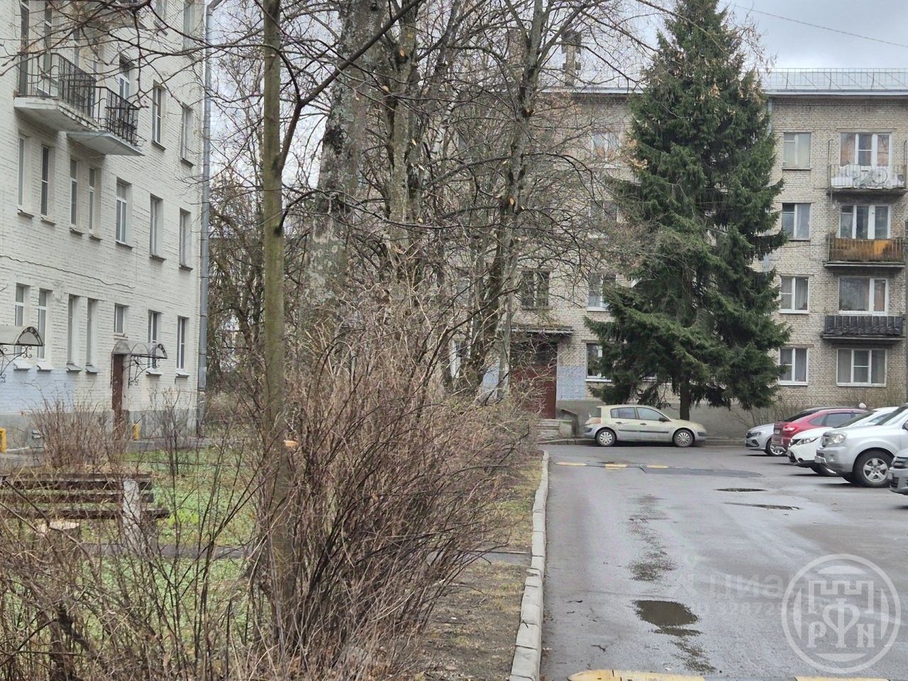 Продажа 3-комн квартиры на вторичном рынке Пушкин, Саперная улица, 8