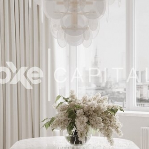 4-комн квартира улица Архитектора Власова,  д. 18