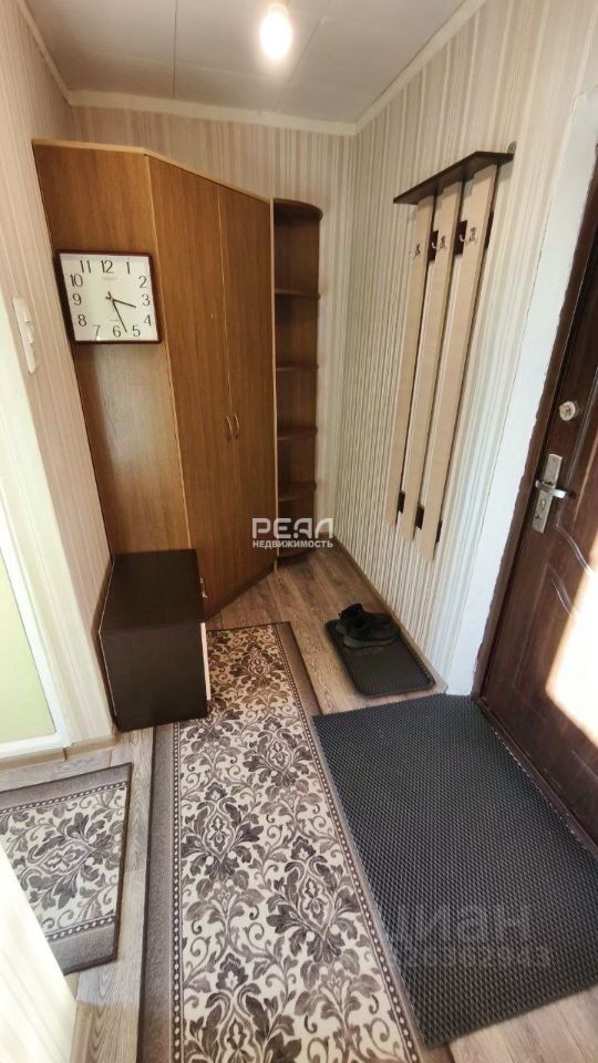 Продажа 1-комн квартиры на вторичном рынке Волосово, проспект Вингиссара,  д. 99