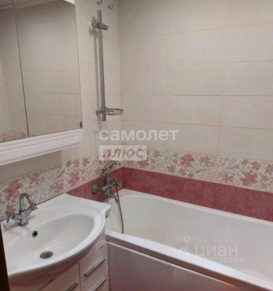 Продажа 1-комн квартиры на вторичном рынке с. Марфино, улица Зеленая, 10