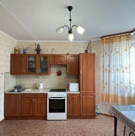 Продажа 2-комн квартиры на вторичном рынке улица Главмосстроя,  д. 10