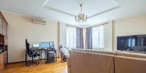 2-комн квартира Тореза пр-кт,  д. 83