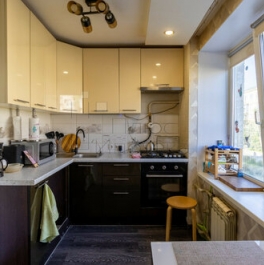 Продажа 3-комн квартиры на вторичном рынке улица Васи Алексеева