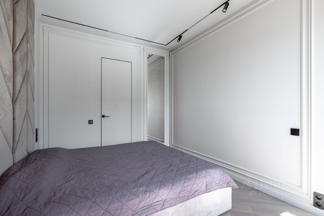 Продажа 2-комн квартиры на вторичном рынке улица Василисы Кожиной, 13