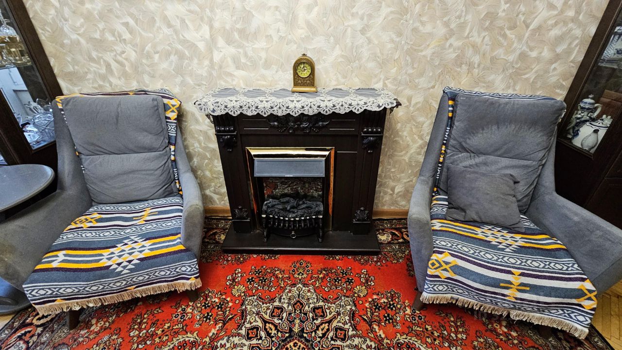 Аренда 2-комн квартиры на вторичном рынке Симферопольский бульвар, 16К2