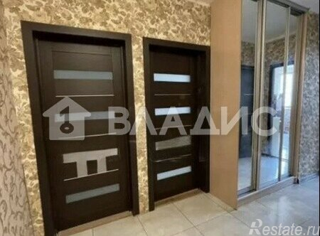 Продажа 2-комн квартиры на вторичном рынке улица Самуила Маршака,  д. 18