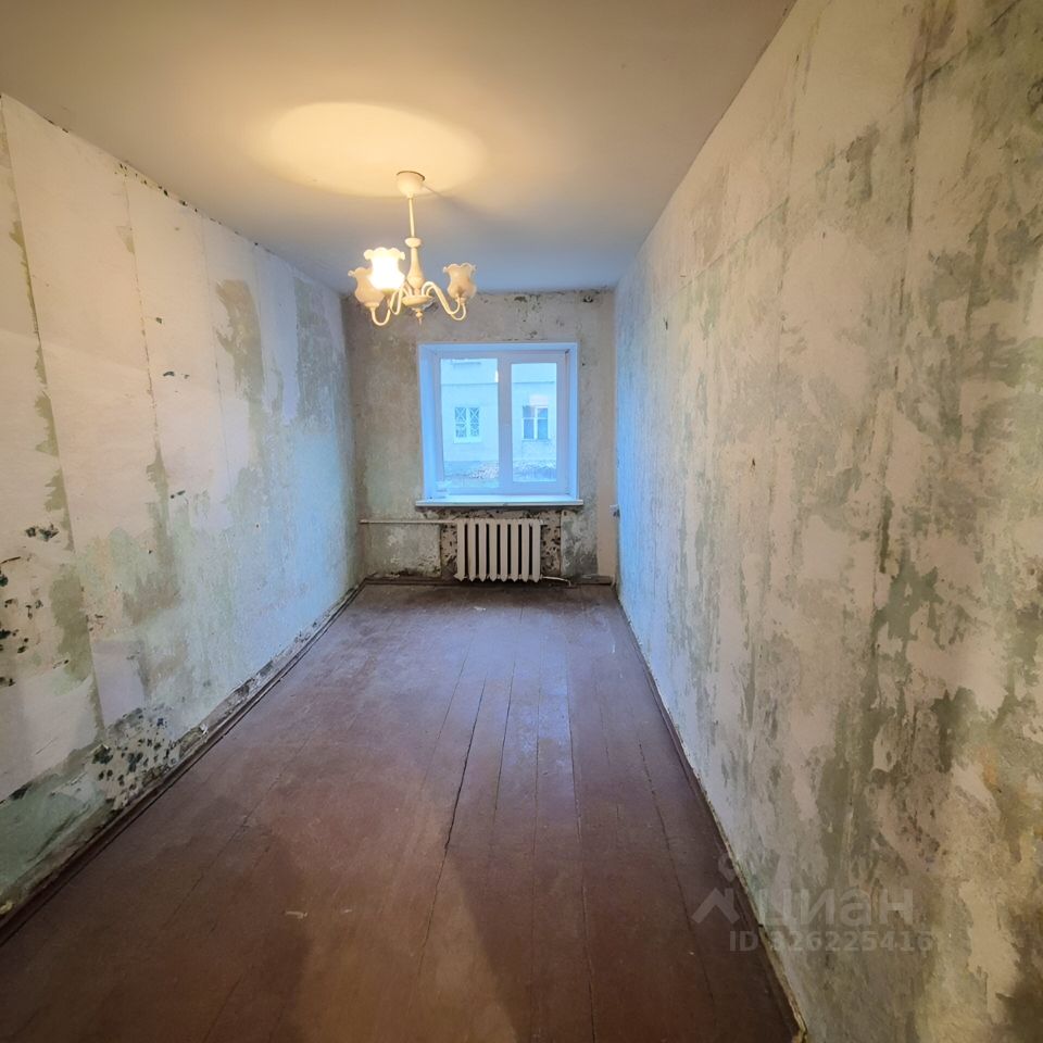 Продажа 2-комн квартиры на вторичном рынке пос. Новый Снопок, улица Центральная,  д. 13