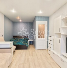 Продажа 1-комн квартиры на вторичном рынке Новоизмайловский проспект,  д. 51