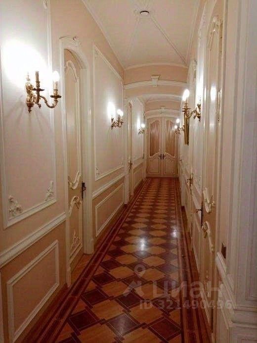 Продажа 6-комн квартиры на вторичном рынке Кирочная улица, 45