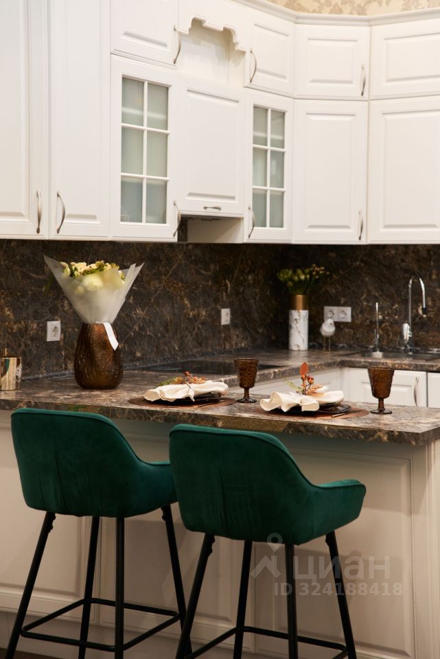 Продажа 2-комн квартиры на вторичном рынке переулок Басков, 24