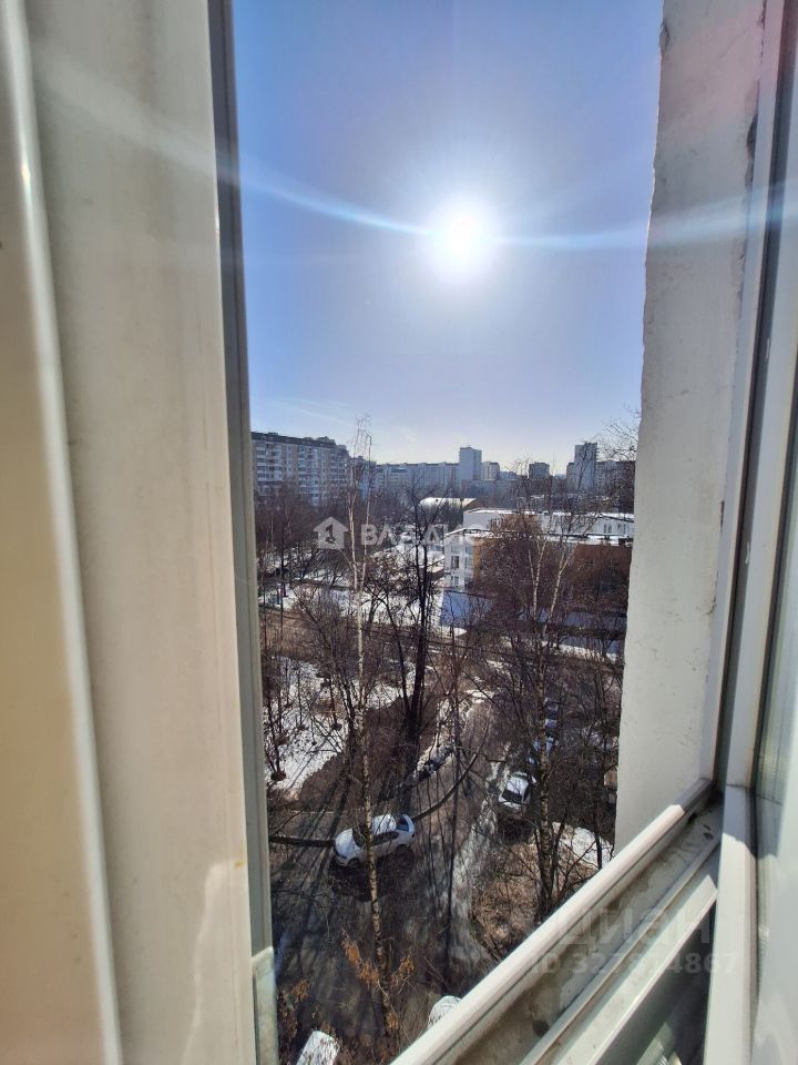 Продажа 1-комн квартиры на вторичном рынке улица Тихомирова, 15К1