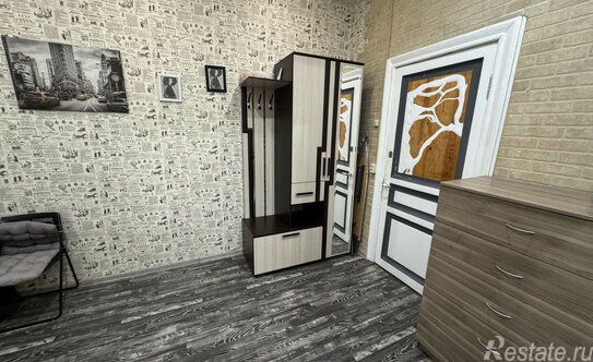 Продажа 4-комн квартиры на вторичном рынке ул Гороховая,  д. 32