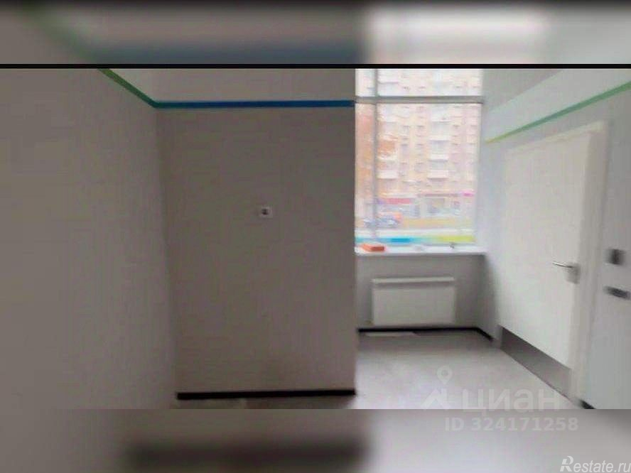 Продажа торгового помещения Авиамоторная улица,  д. 51