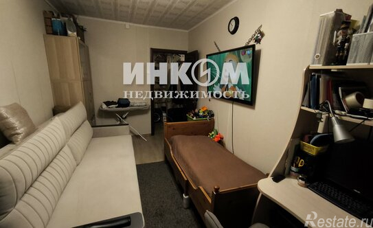 Продажа 2-комн квартиры на вторичном рынке ул Рокотова,  д. 8,  к. 5