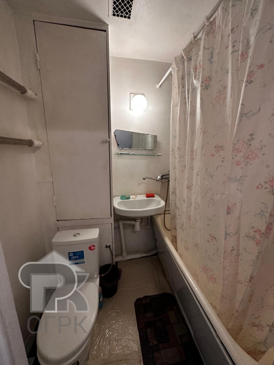 Продажа 1-комн квартиры на вторичном рынке Солнечногорская улица, дом 11