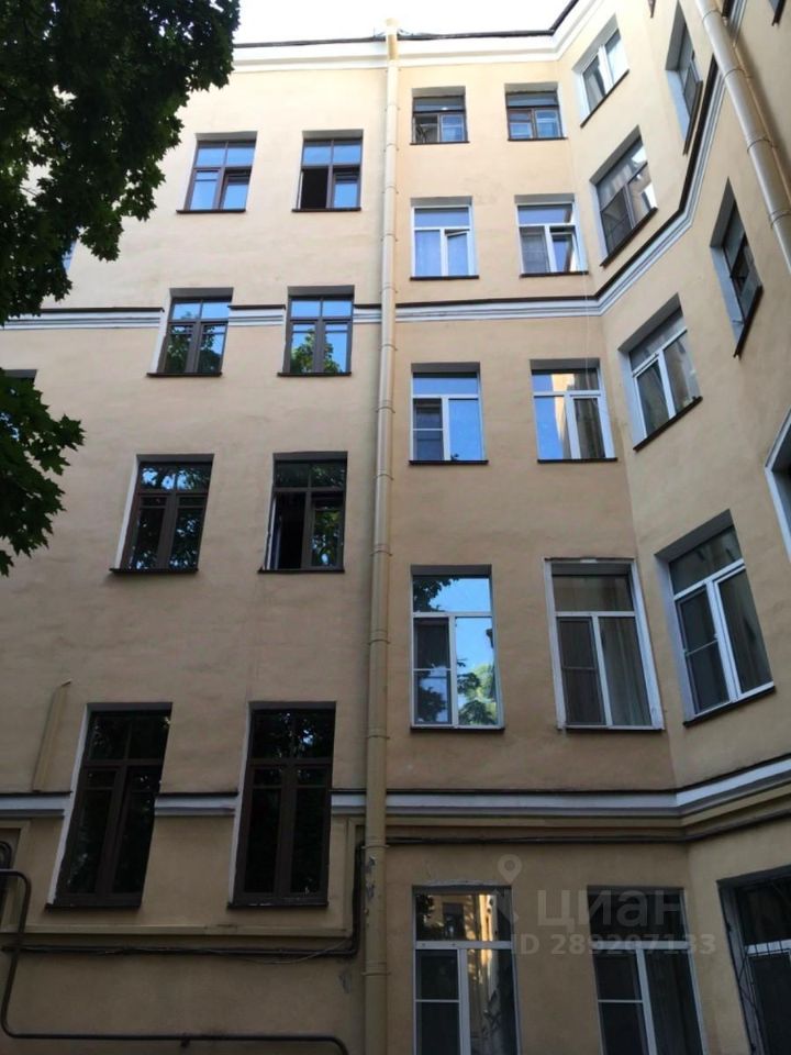 Продажа 6-комн квартиры на вторичном рынке Шпалерная улица, 3