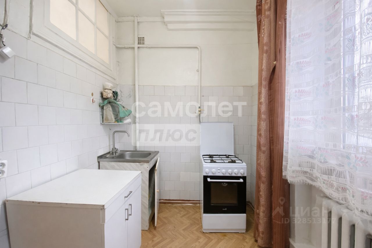 Продажа 2-комн квартиры на вторичном рынке Южный мкр, улица Ленина,  д. 13
