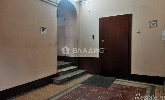 Продажа 3-комн квартиры на вторичном рынке Красноказарменная улица,  д. 9