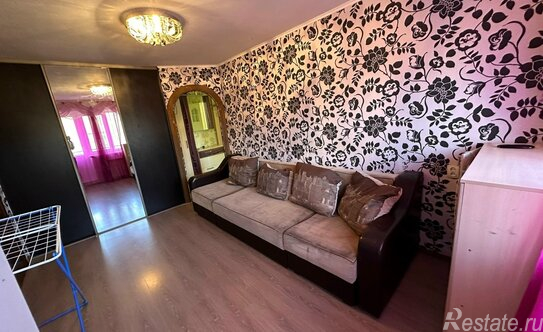 Продажа 3-комн квартиры на вторичном рынке Кириши, Волховская наб,  д. 14