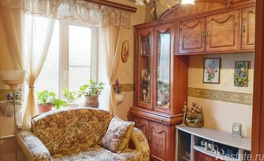 Продажа 3-комн квартиры на вторичном рынке Подольск г, Климовск мкр, Серпуховская ул,  д. 3