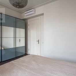 Аренда 4-комн квартиры на вторичном рынке Гончарный 1-й пер,  д. 7